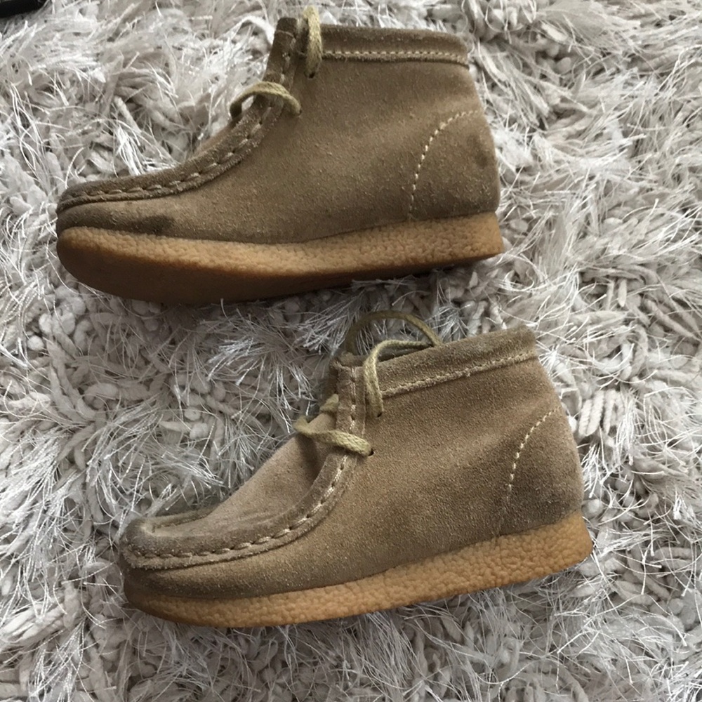 Light brown Clark’s